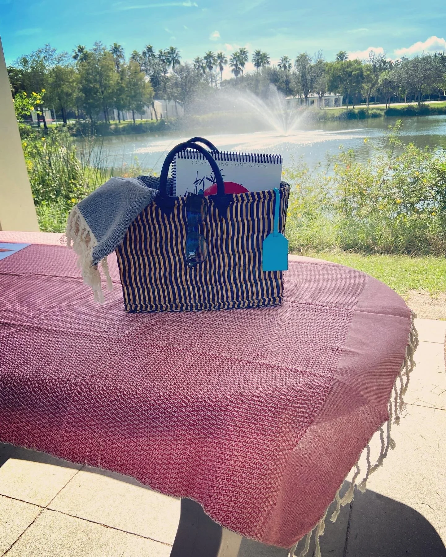 0C08F2AD-E2FC-4B0C-BCC6-9E66A35F2559