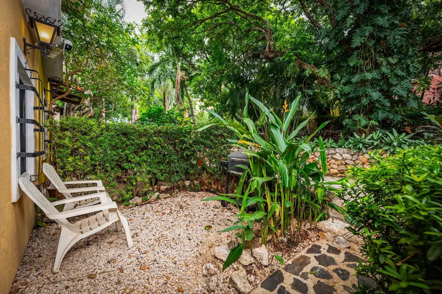 Front Patio.jpeg