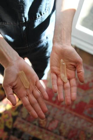 Shifting-energy-with-crystals.jpg