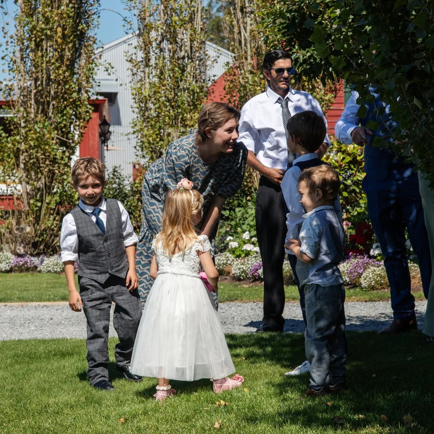 As a māmā and a primary school teacher, I love tiny humans 💕 

I will make sure they know what's happening - what the ceremony will look and sound like, where everyone will be, and what they need to do. 

I have a bunch of handy tips... like, have t