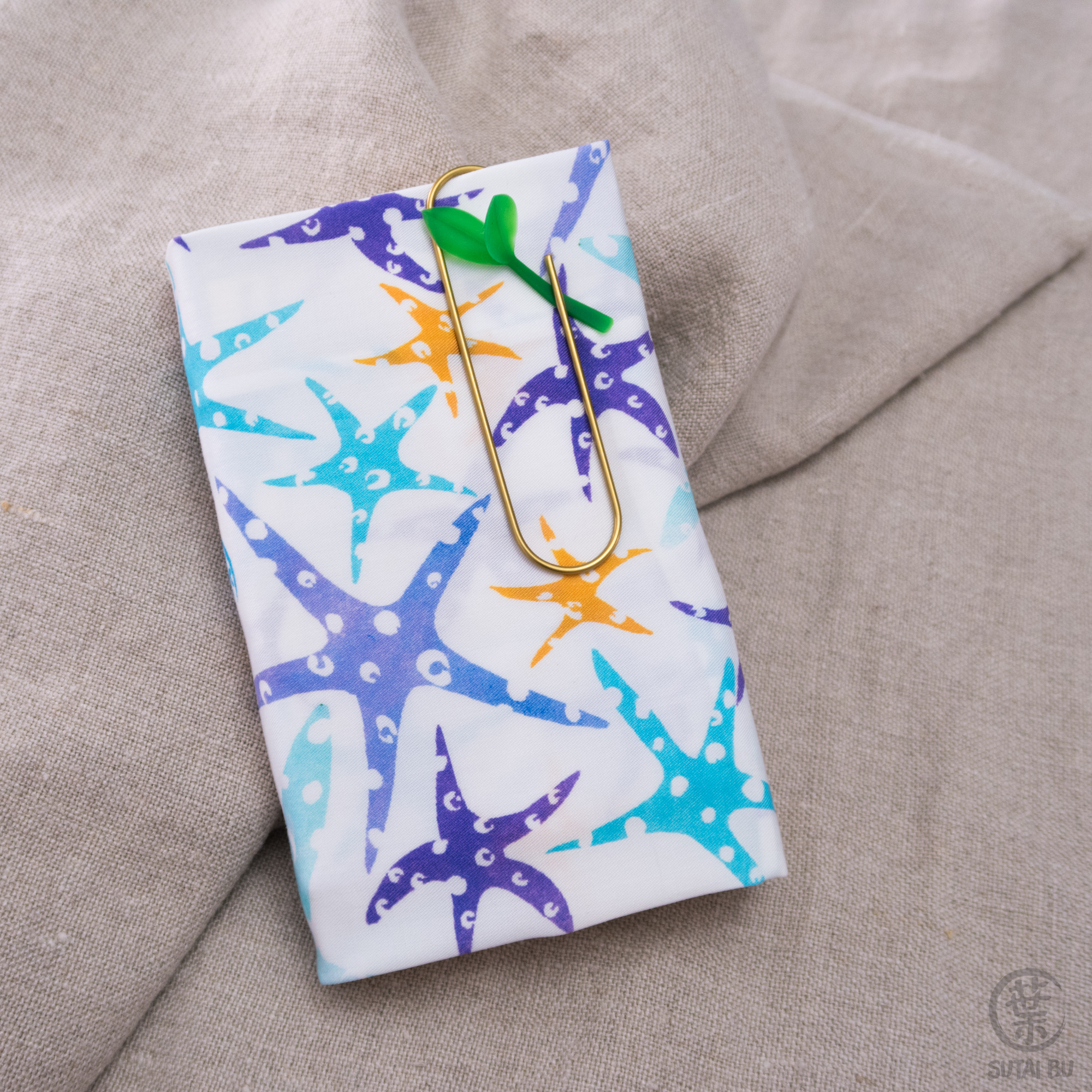 BookWrap-seastar-1.jpg