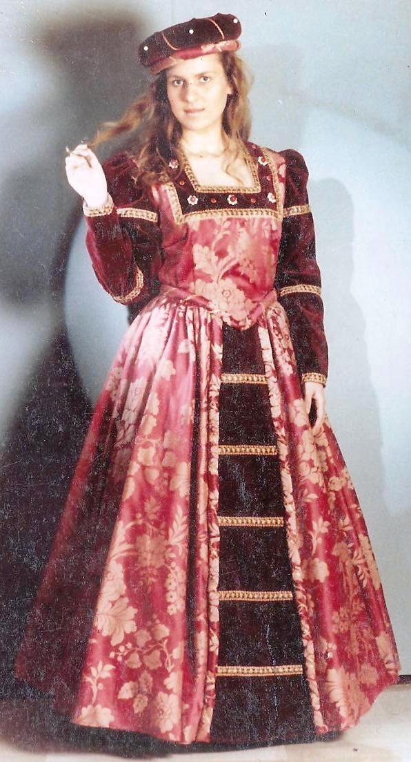 caterina-sforza-sartoria-brucaliffo.jpeg