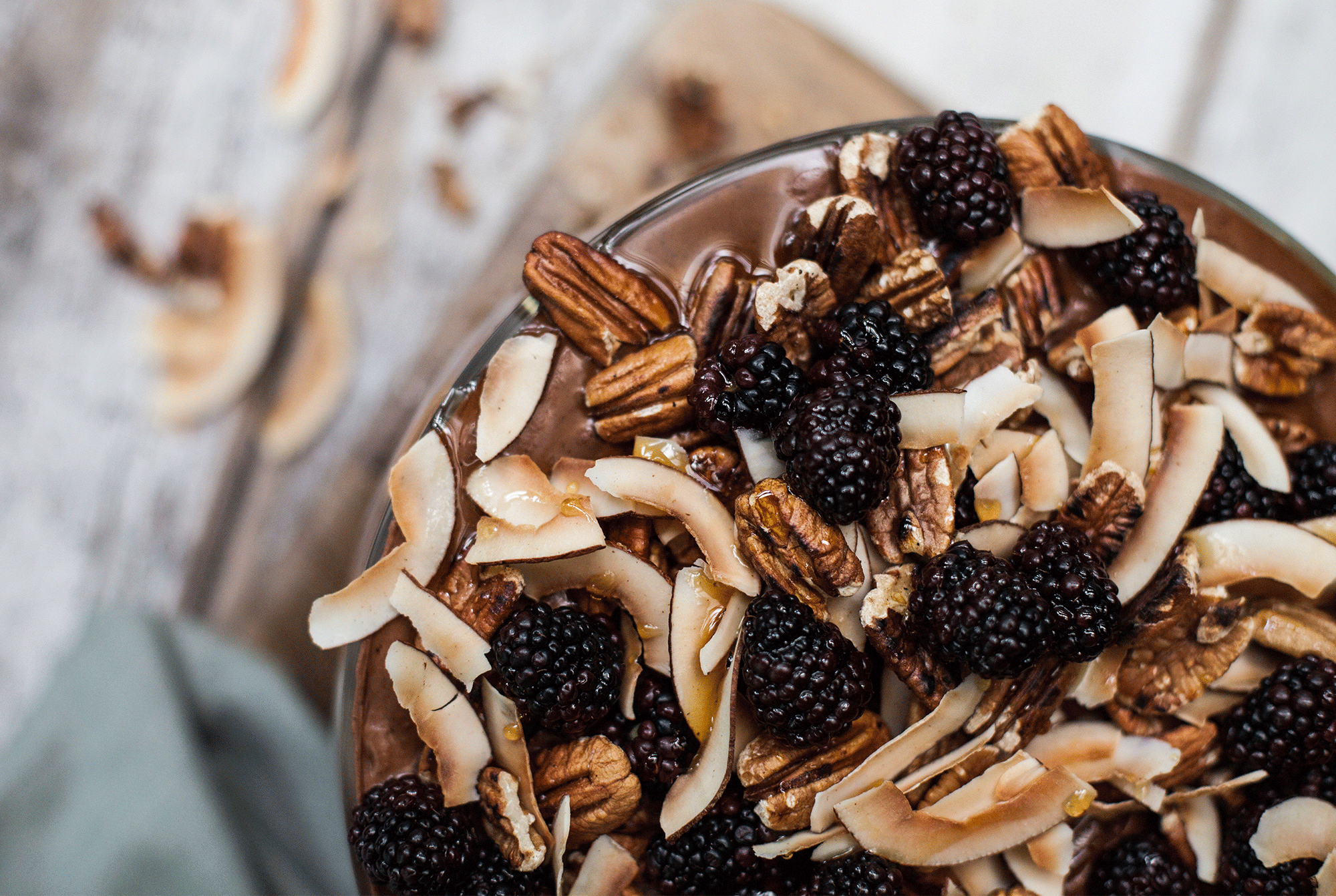 Coconut-choc-mousse-with-berries-3274.gif
