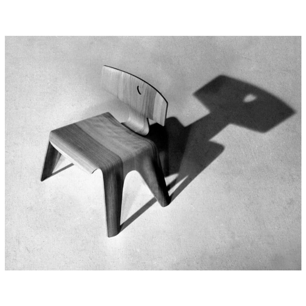 Child&rsquo;s chair (1944), by Charles and Ray Eames.

Image credit: eamesoffice.com

#research #eames #furniture #rayeames #plywood #childrensfurniture #womendesigners #design #studio