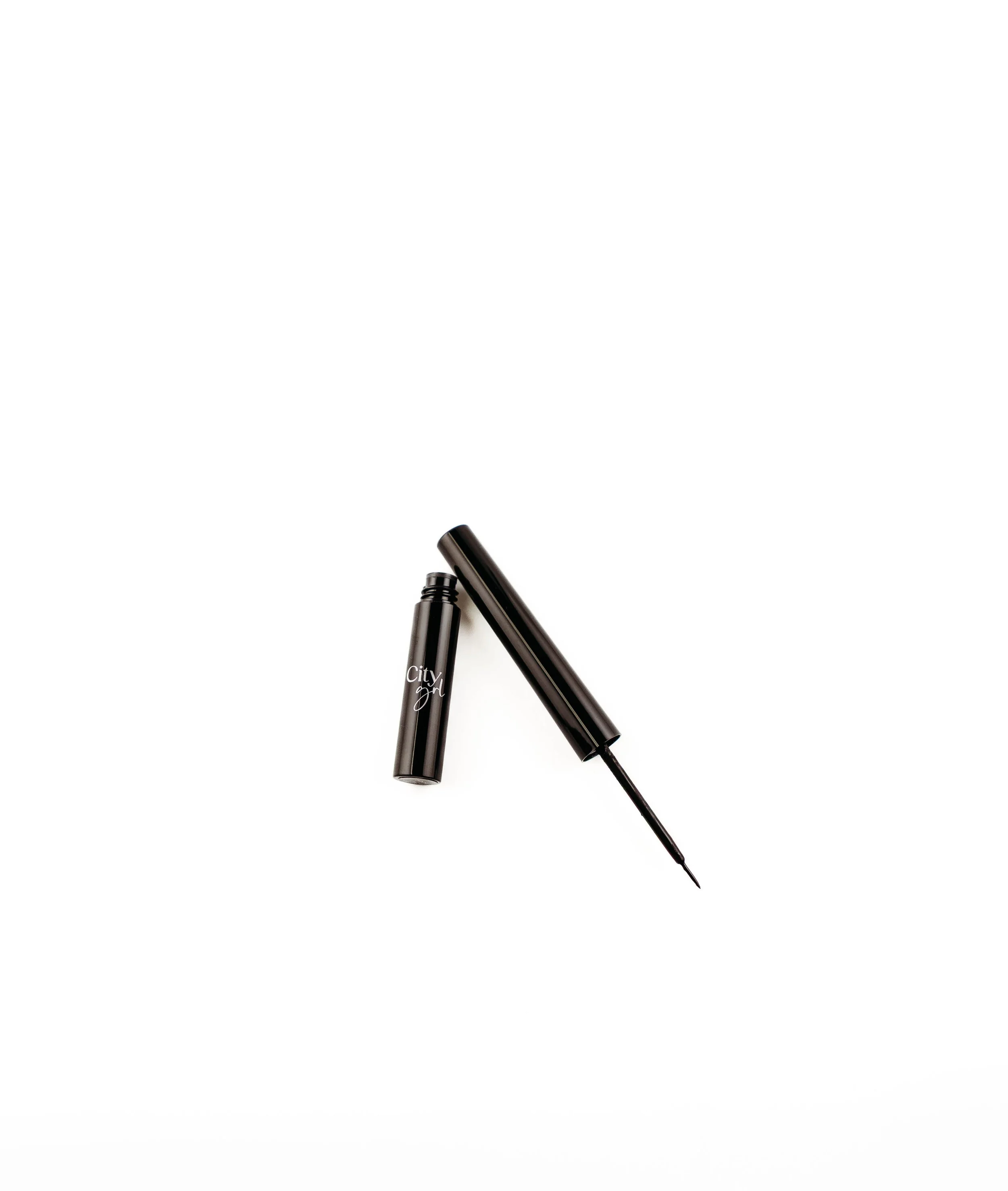 Classic Fine Liquid Eye Liner Black