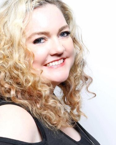 Colleen Hoover