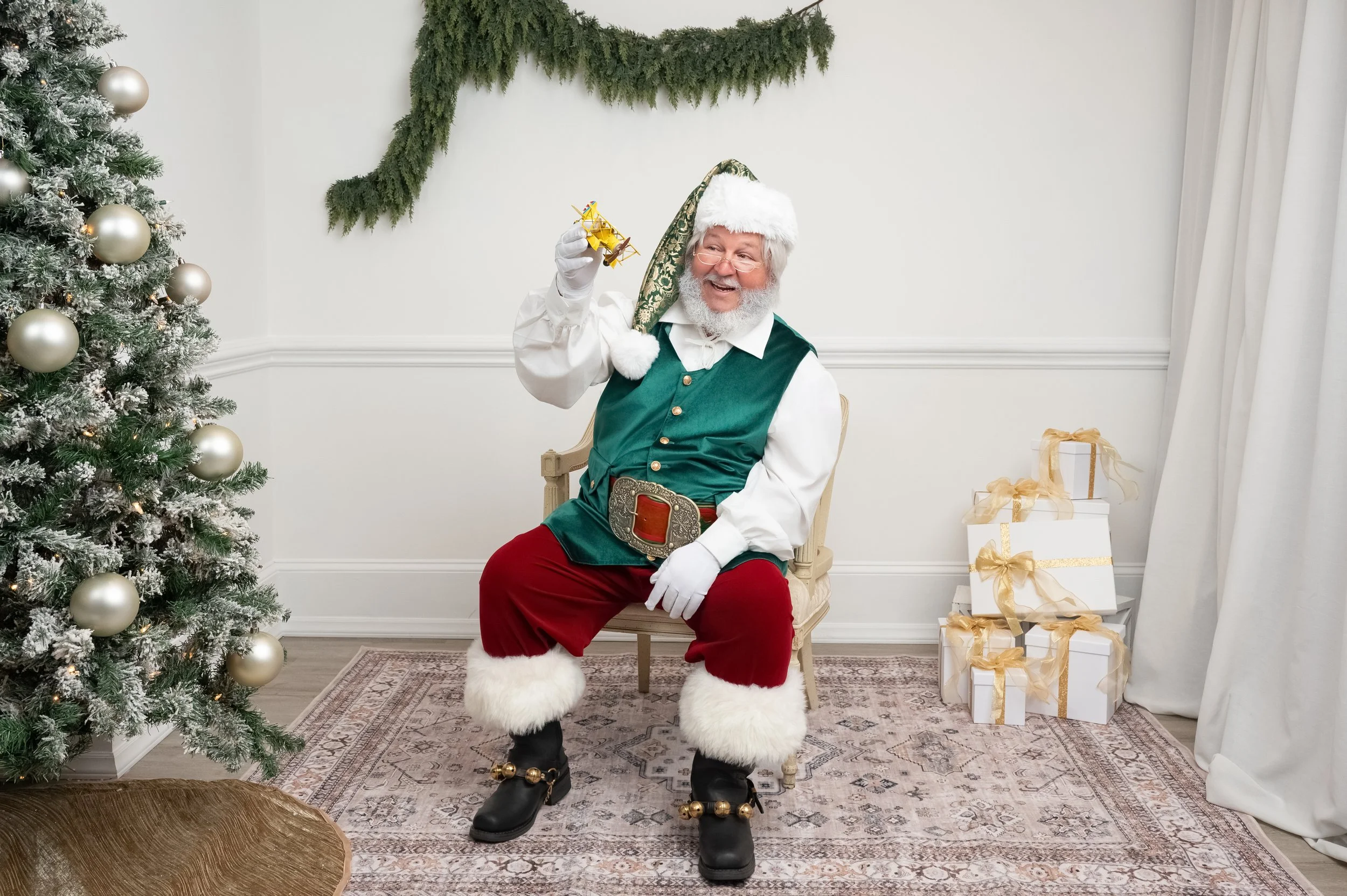 Mia Rose Photography 2026 - Santa - Websize-14.jpg