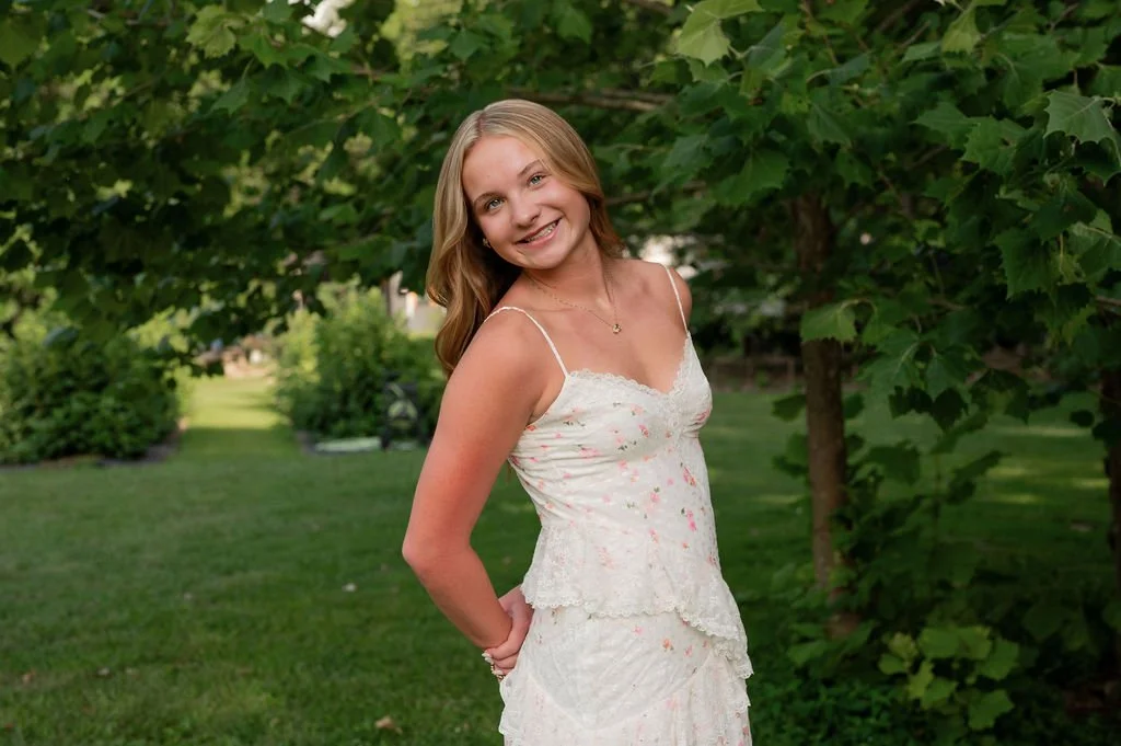MIAROSEPHOTOGRAPHY2026-GRACE'SSENIORYEAR-MEREDITHTOMLINSON-9.jpg