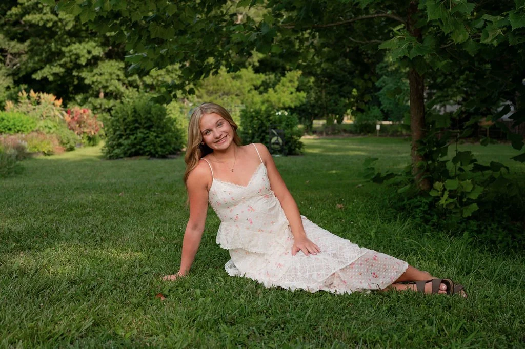 MIAROSEPHOTOGRAPHY2026-GRACE'SSENIORYEAR-MEREDITHTOMLINSON-12.jpg