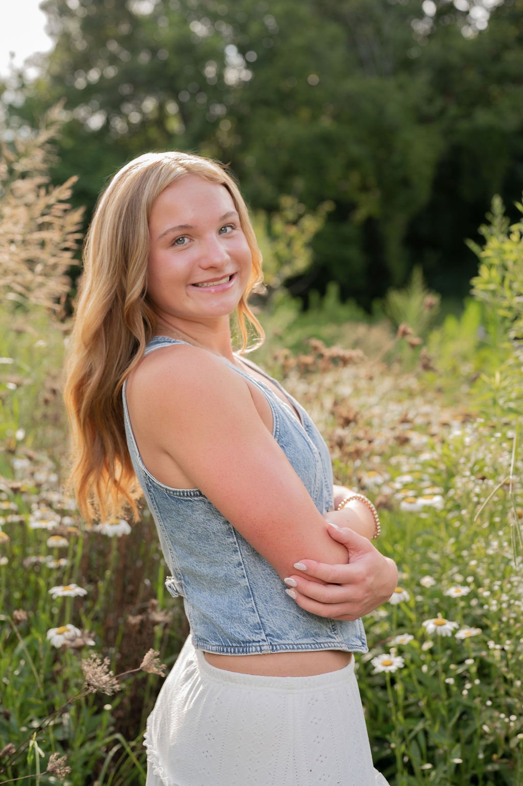 MIAROSEPHOTOGRAPHY2026-GRACE'SSENIORYEAR-MEREDITHTOMLINSON-34.jpg