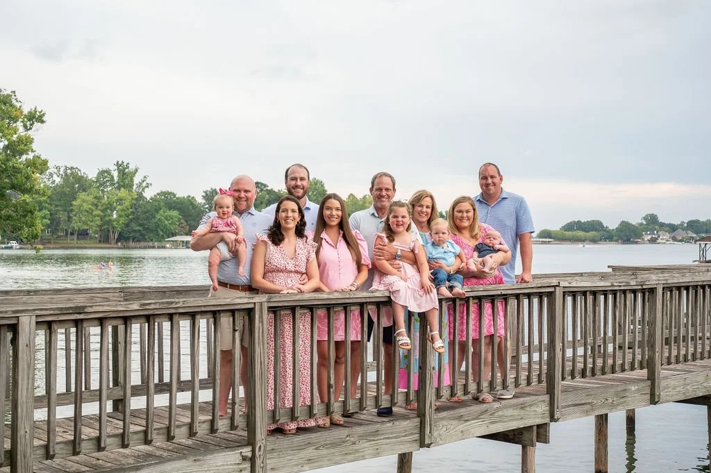 Everyone’s Finally Together. Now Get the Pictures. | Lake Norman Extended Family Photographer