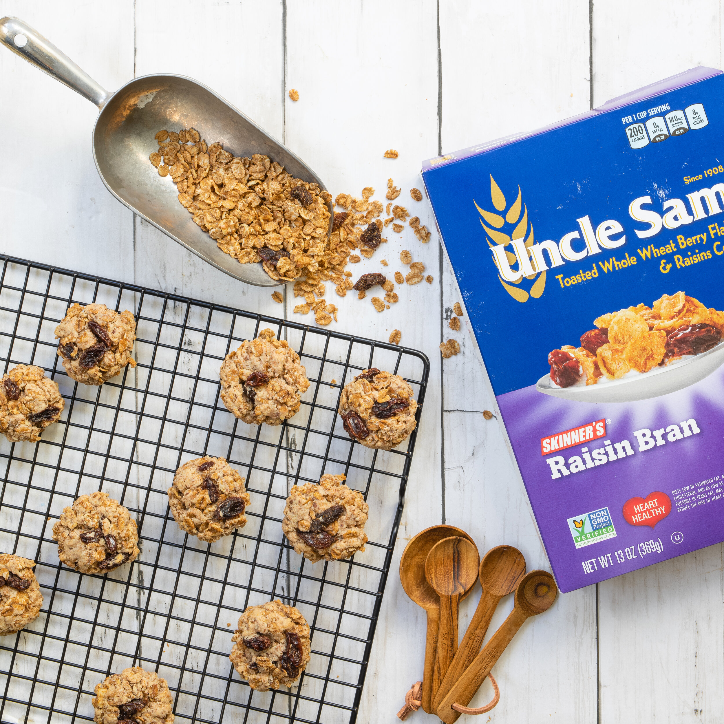 oatmeal raisin cereal cookies