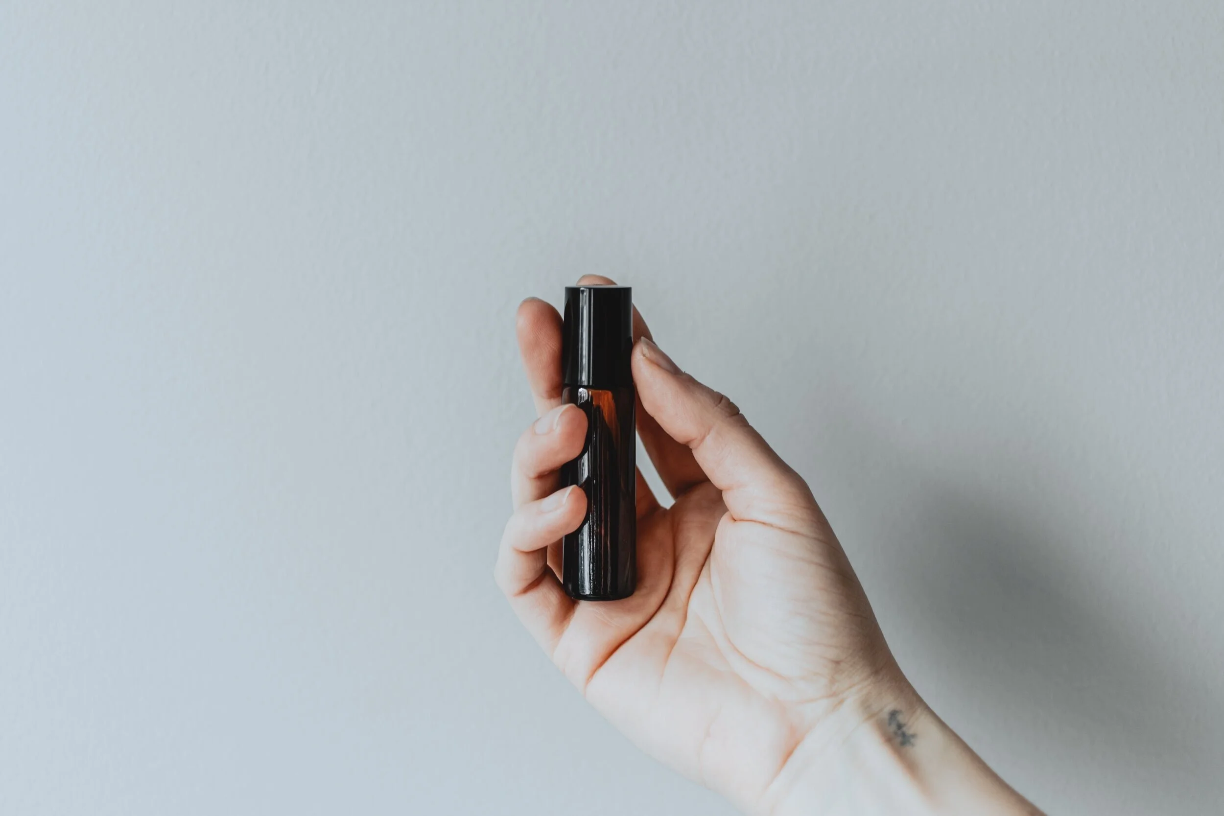 DIY Luminous Anti-Aging Skin Serum