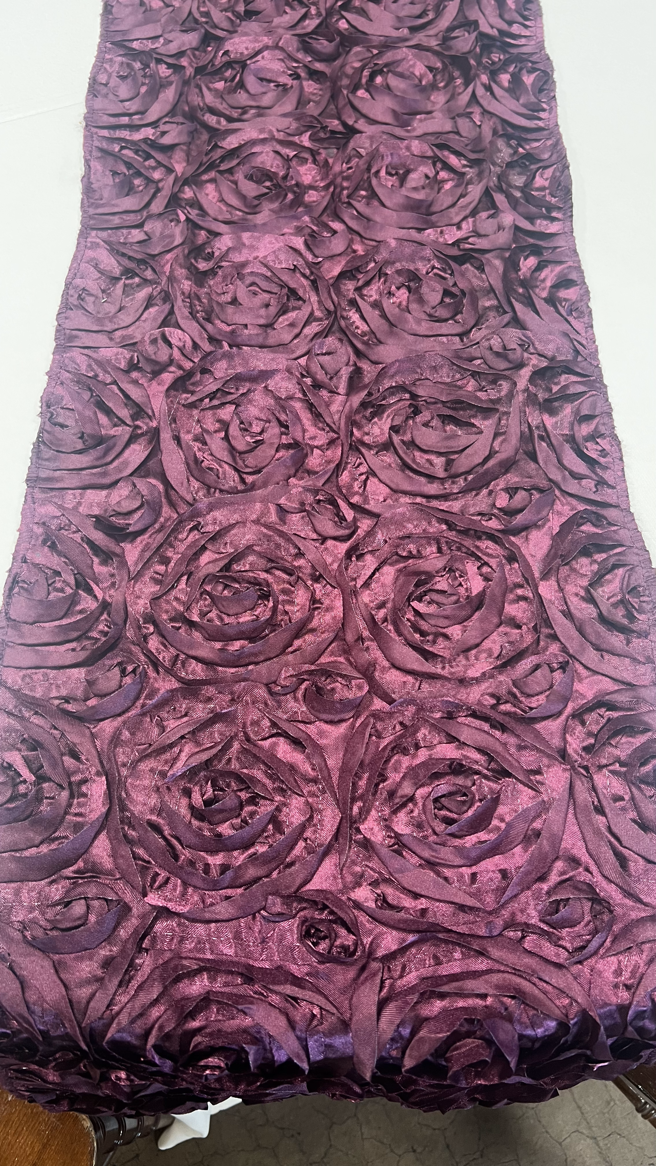 Black Cherry Rosette Runner