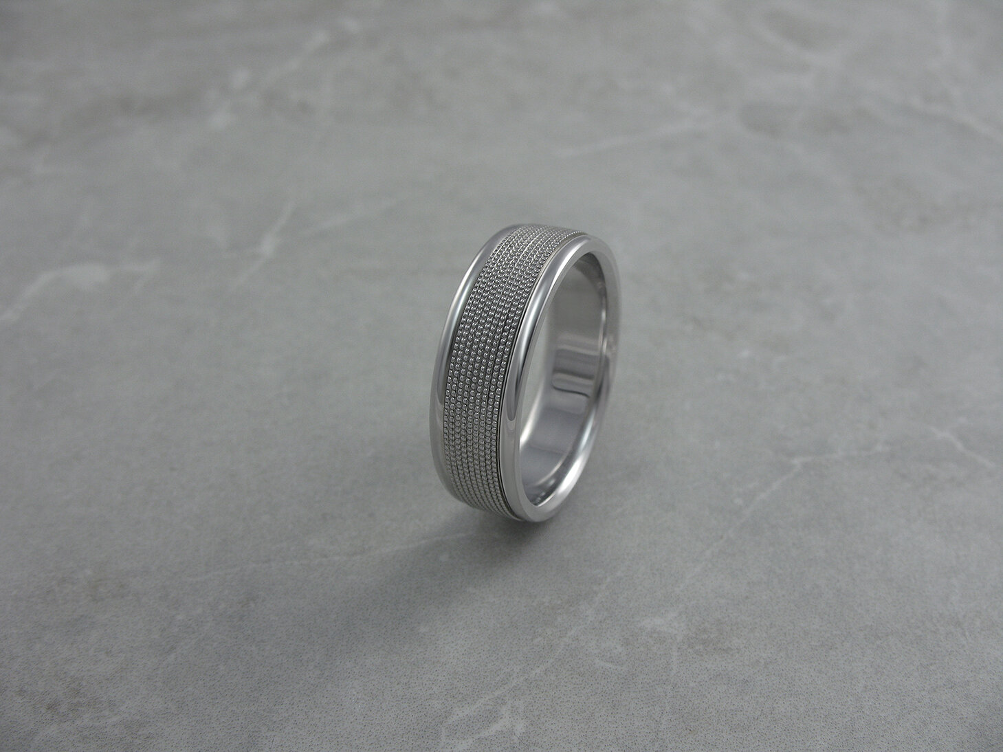 Men's milgrain wedding ring