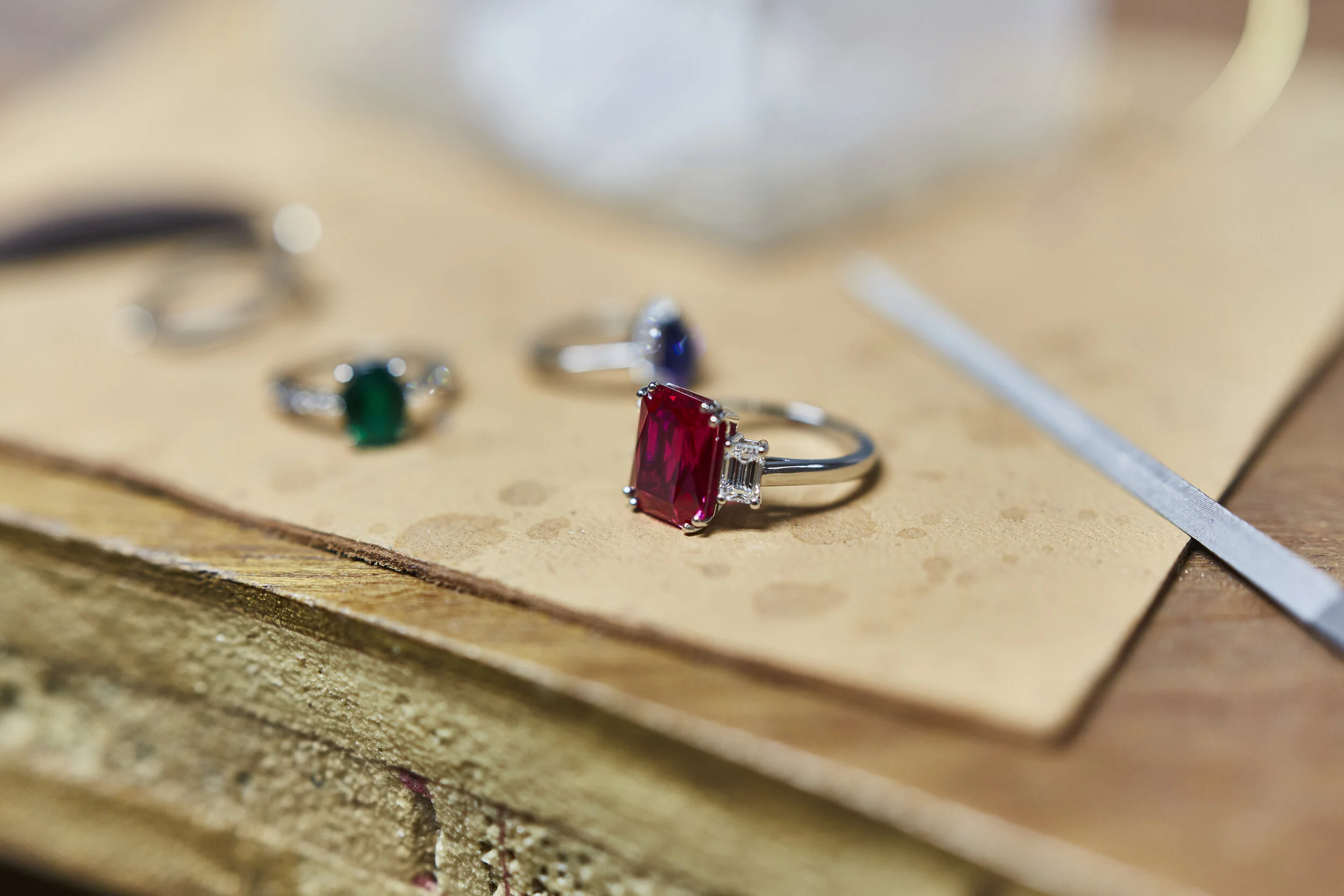 How to Find the Best Gemstones for Engagement Rings
