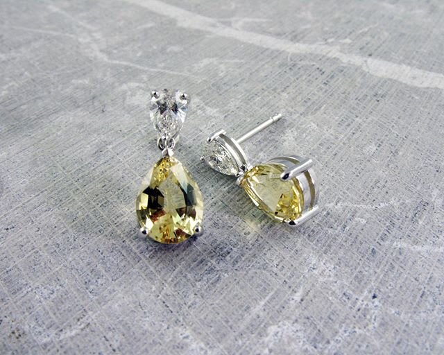 A pair of handmade yellow beryl earrings, in stock now. The golden beryl stone is also known as &lsquo;heliodor&rsquo; after the ancient Greek sun god Helios ☀️
.
.
.
.⠀
.⠀
#YellowBeryl #HandmadeEarrings #BespokeEarrings #BerylEarrings #LuxuryEarring