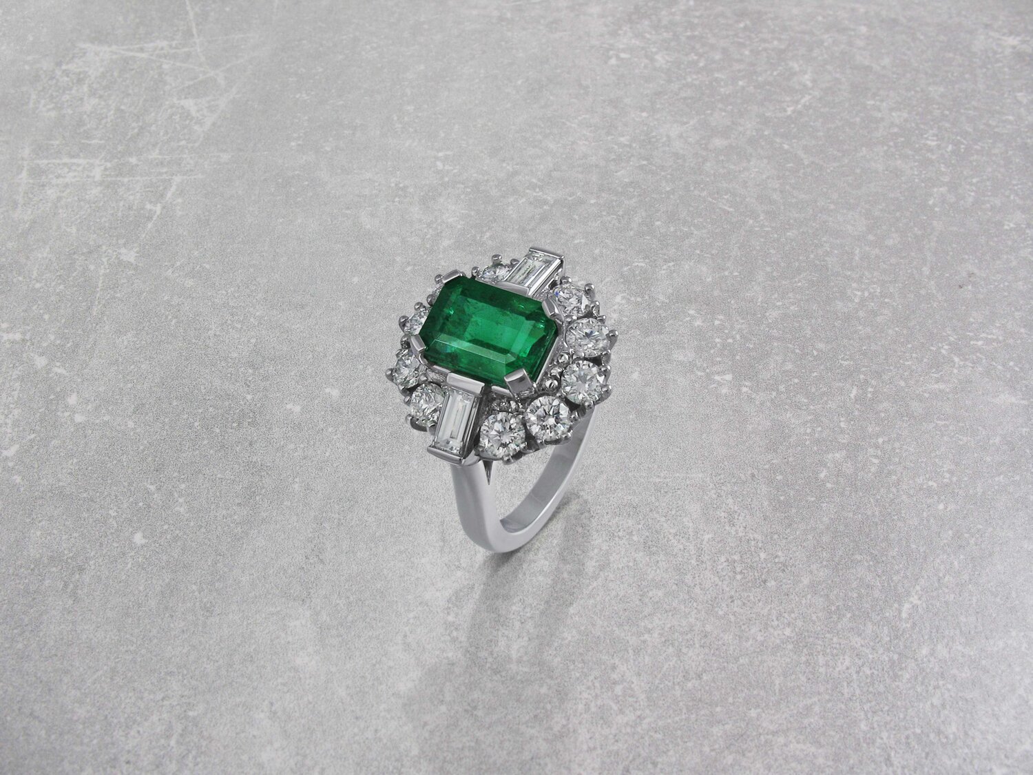Emerald vintage style cluster ring