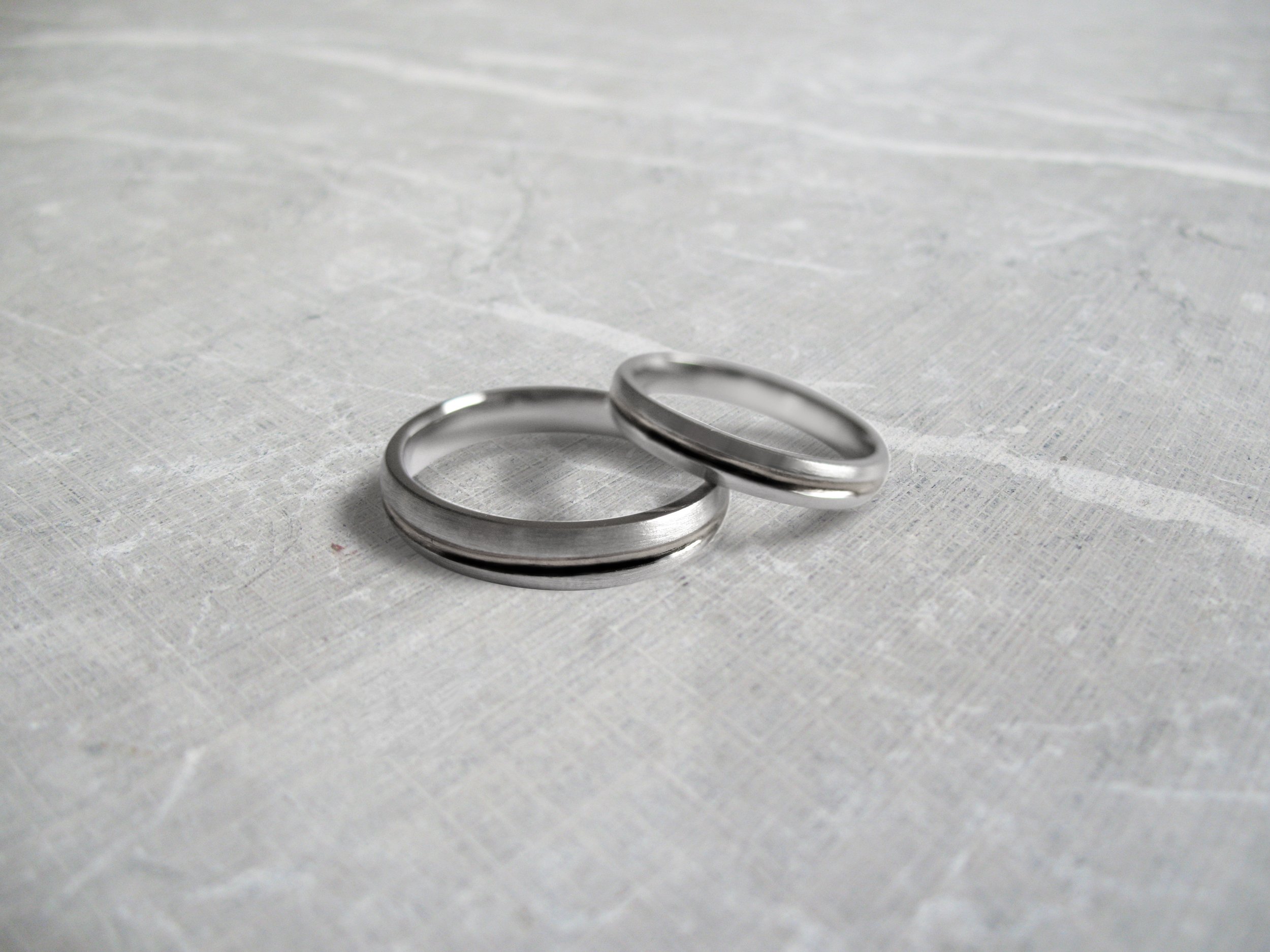 Platinum weddings rings