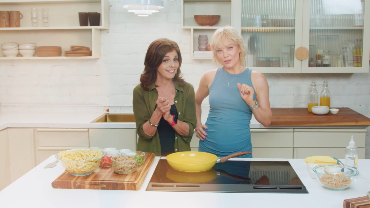 Nina Bergman is starring in 8 episodes in New Day New Chef, hosting a vegan cooking show.