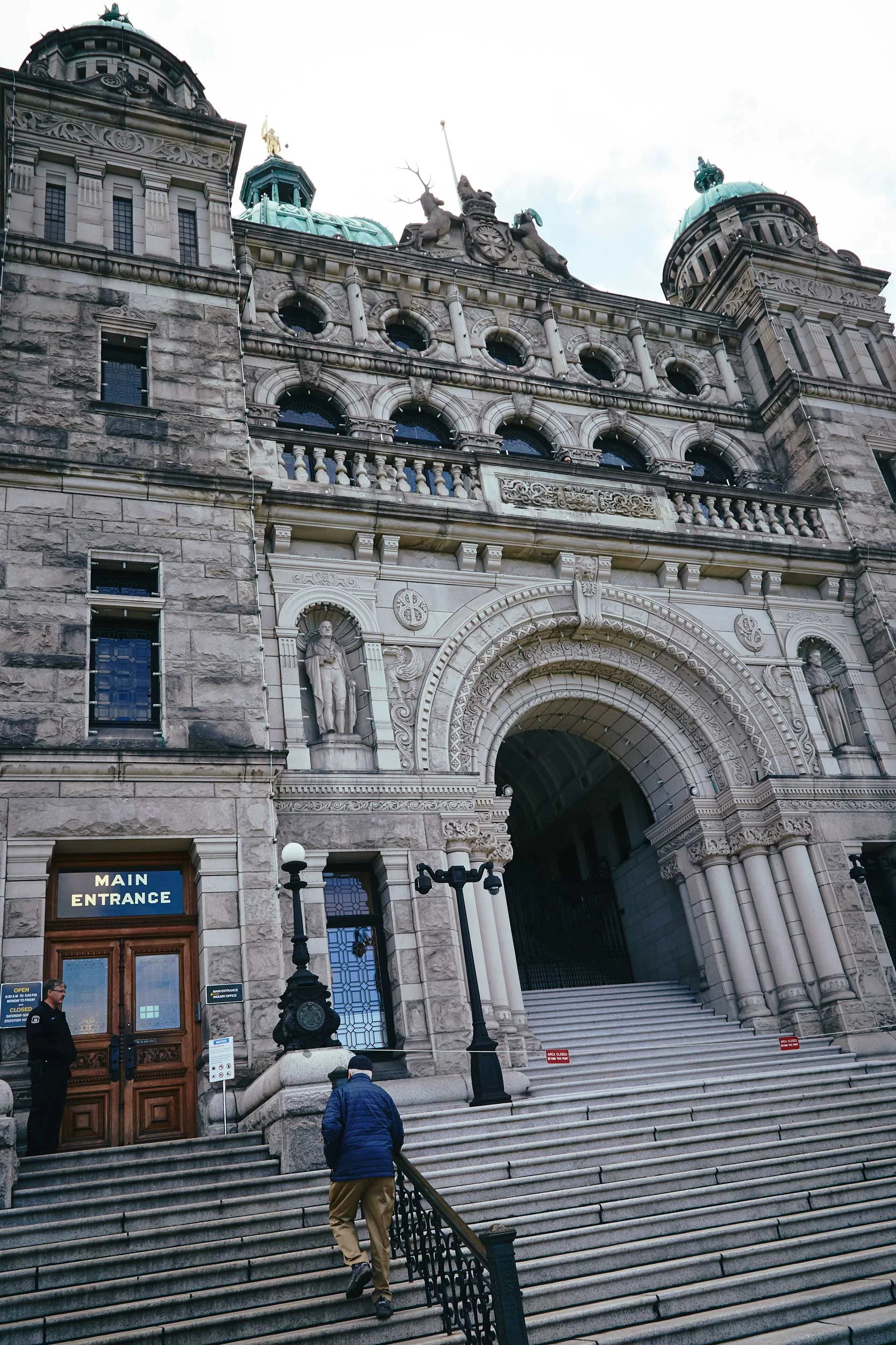 101317_victoria_110.jpg