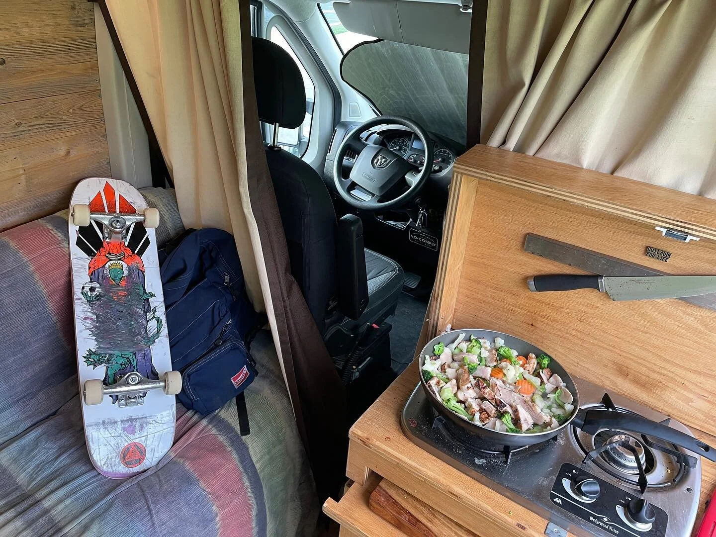 didn't set this up just noticed how photogenic the moment was. Haven't posted in a while but i'm making a shit load of progress towards the next album! Going to reappear soon with my quasi-podcast-- set up a little recording situation in my van so th