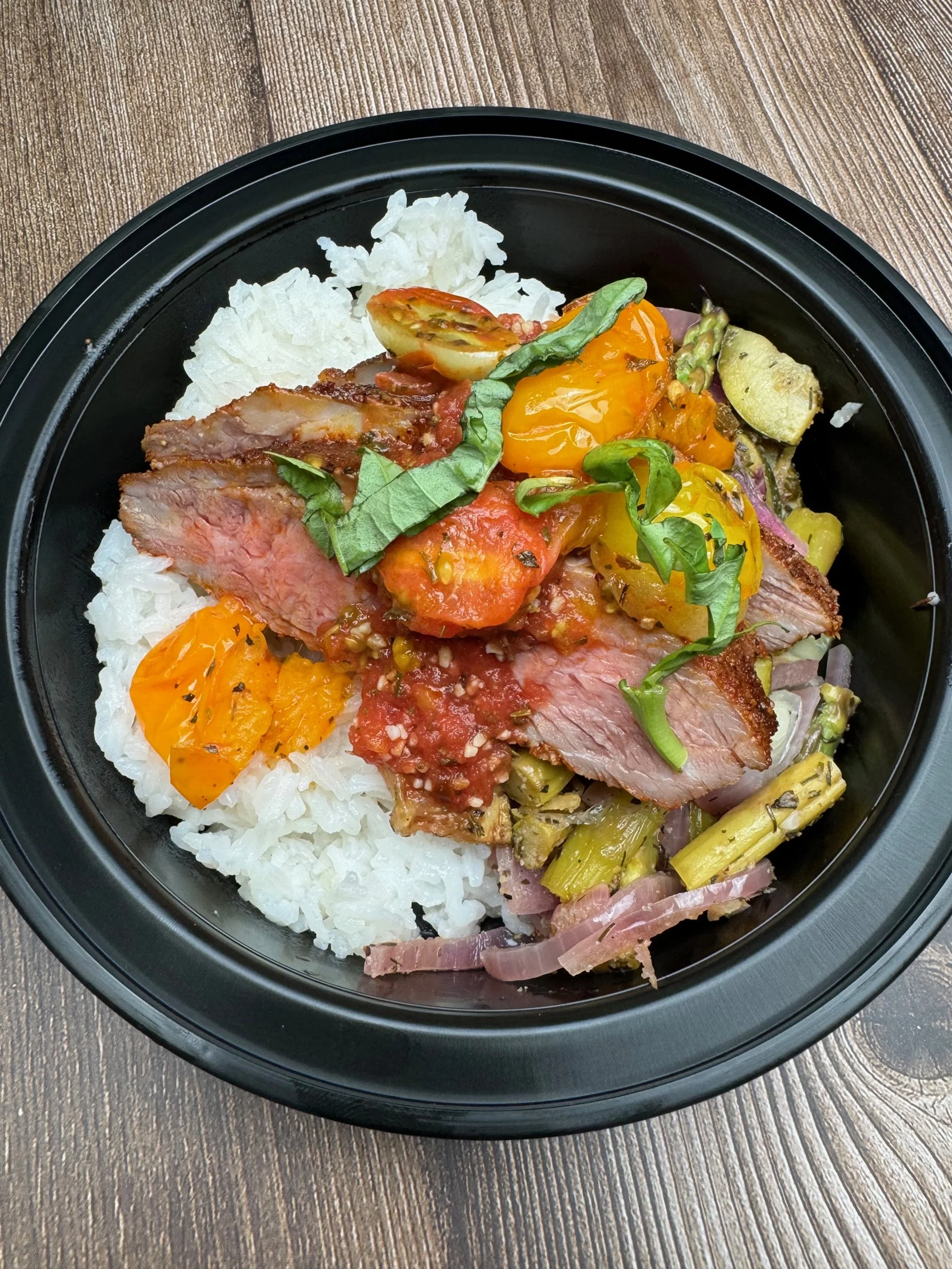 Tri Tip with Tomato Basil Sauce & Primavera Vegetables