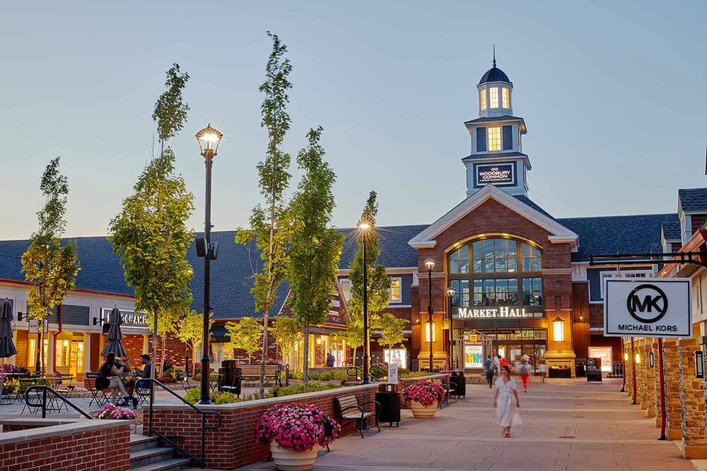 Luxury Shopping at Woodbury Common Outlets: Gucci, Dior, Fendi