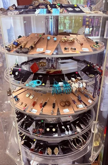 Jewelry Case 2.jpg