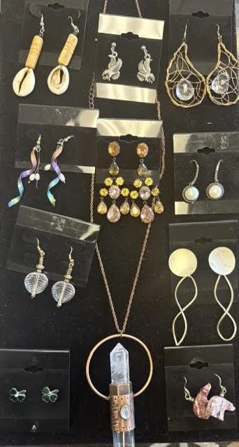 quartz necklace.jpg