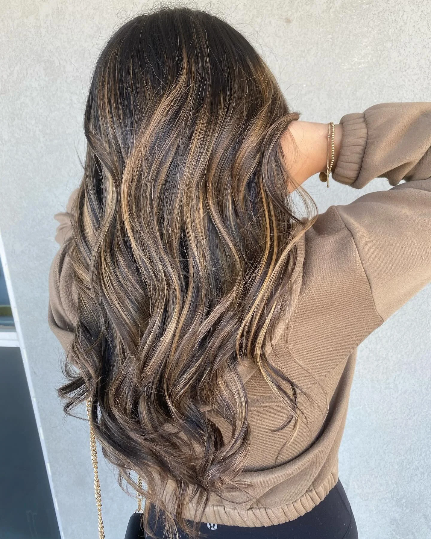 Balayage By Monika

#hairsalon #hairstylist #texashair #texashairsalon #texashairstylist #sanantoniohair #sanantoniohairstylist #sanantoniohairsalon #highlights #balayage