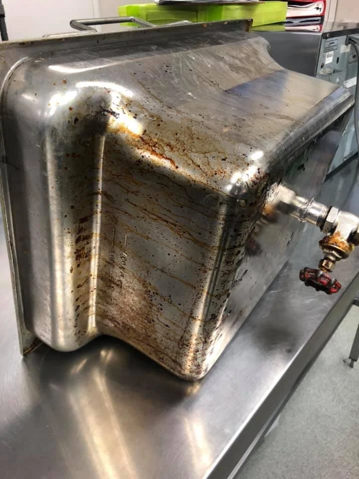 GC Kitchentech | Single Vat Deep Fryer Heavy Duty Clean | Before