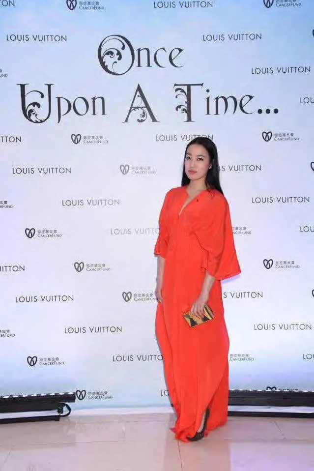 Yi Zhou was invited by the Cancer Fund Gala in Hong Kong