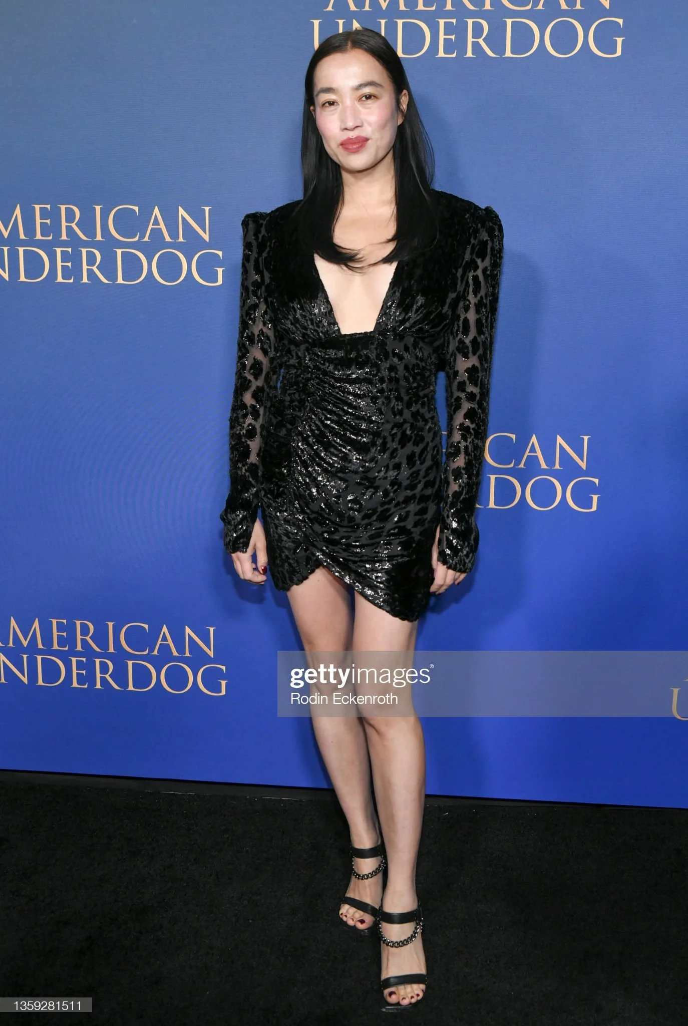 Yi Zhou attends the Los Angeles premiere of Lionsgate's American Underdog at TCL Chinese Theatre on December 15, 2021 in Hollywood, California.