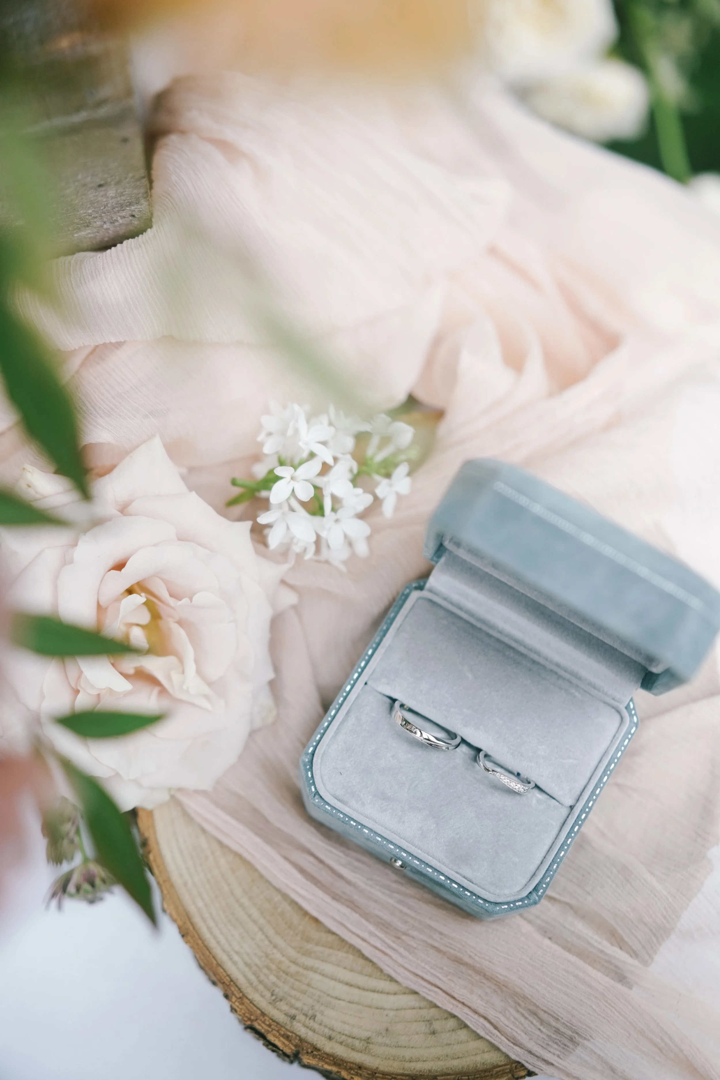 wedding band layflat.jpg