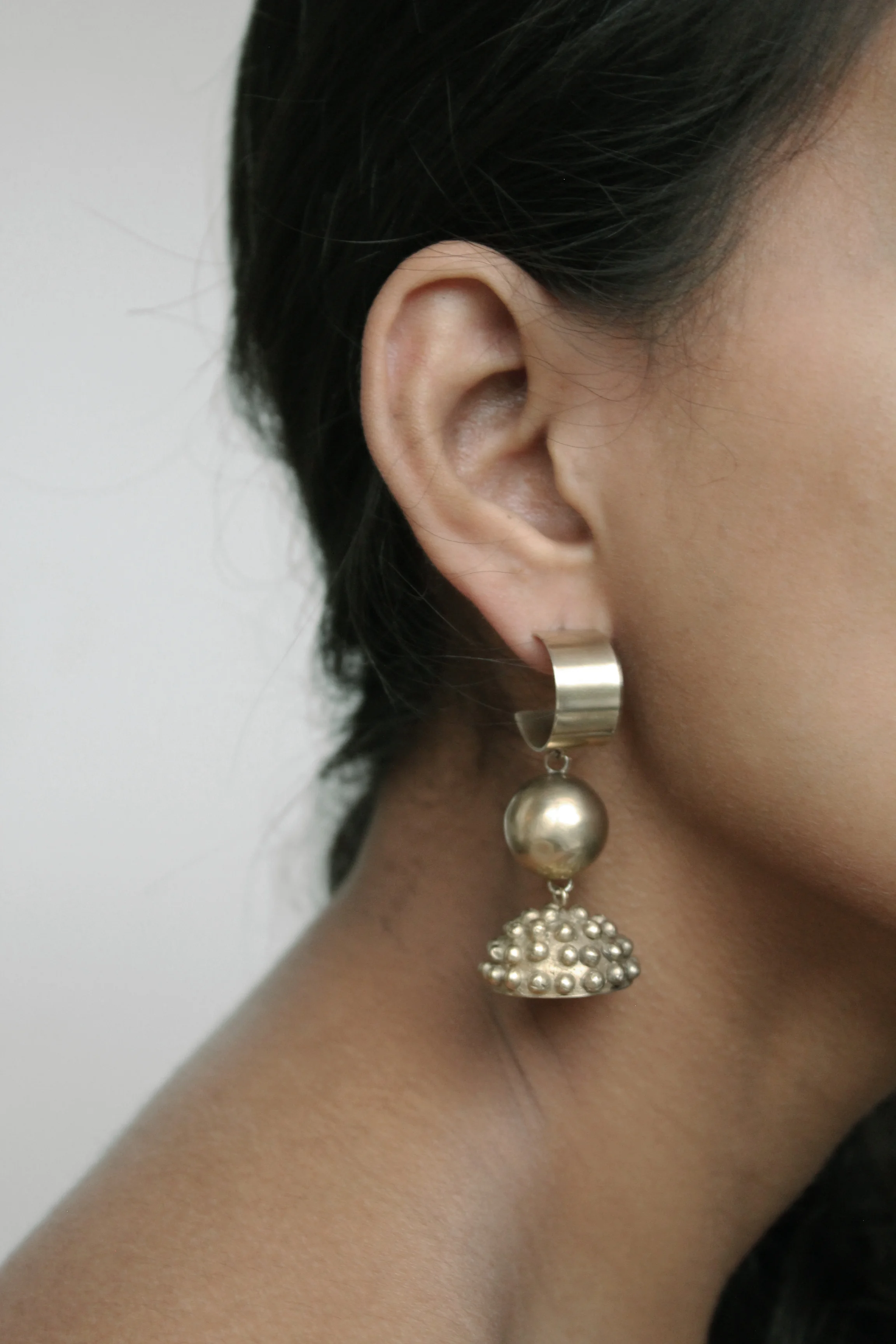 Series 5, Earring 4