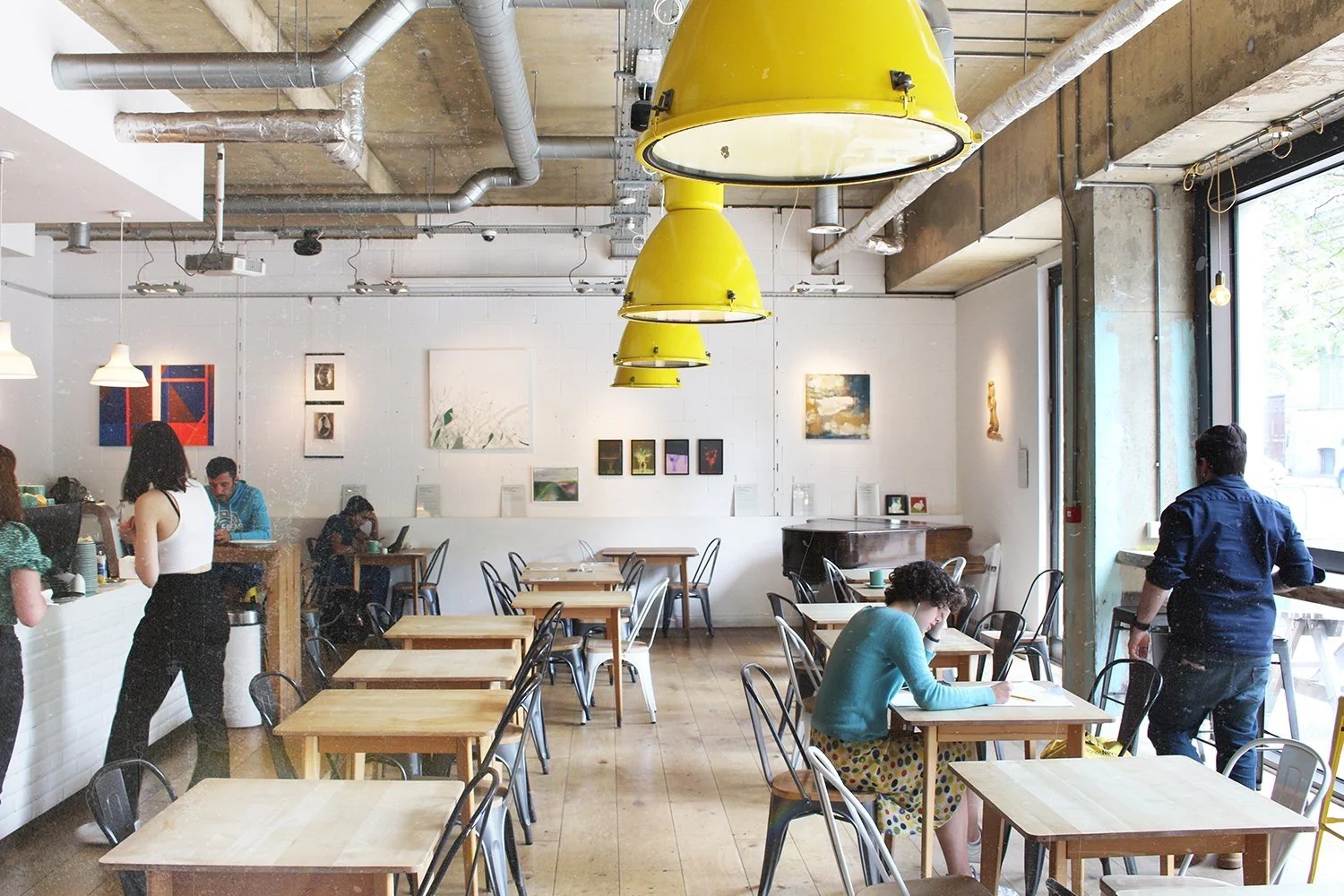 ‘Summer Art Market’ installation view at Espresso Library