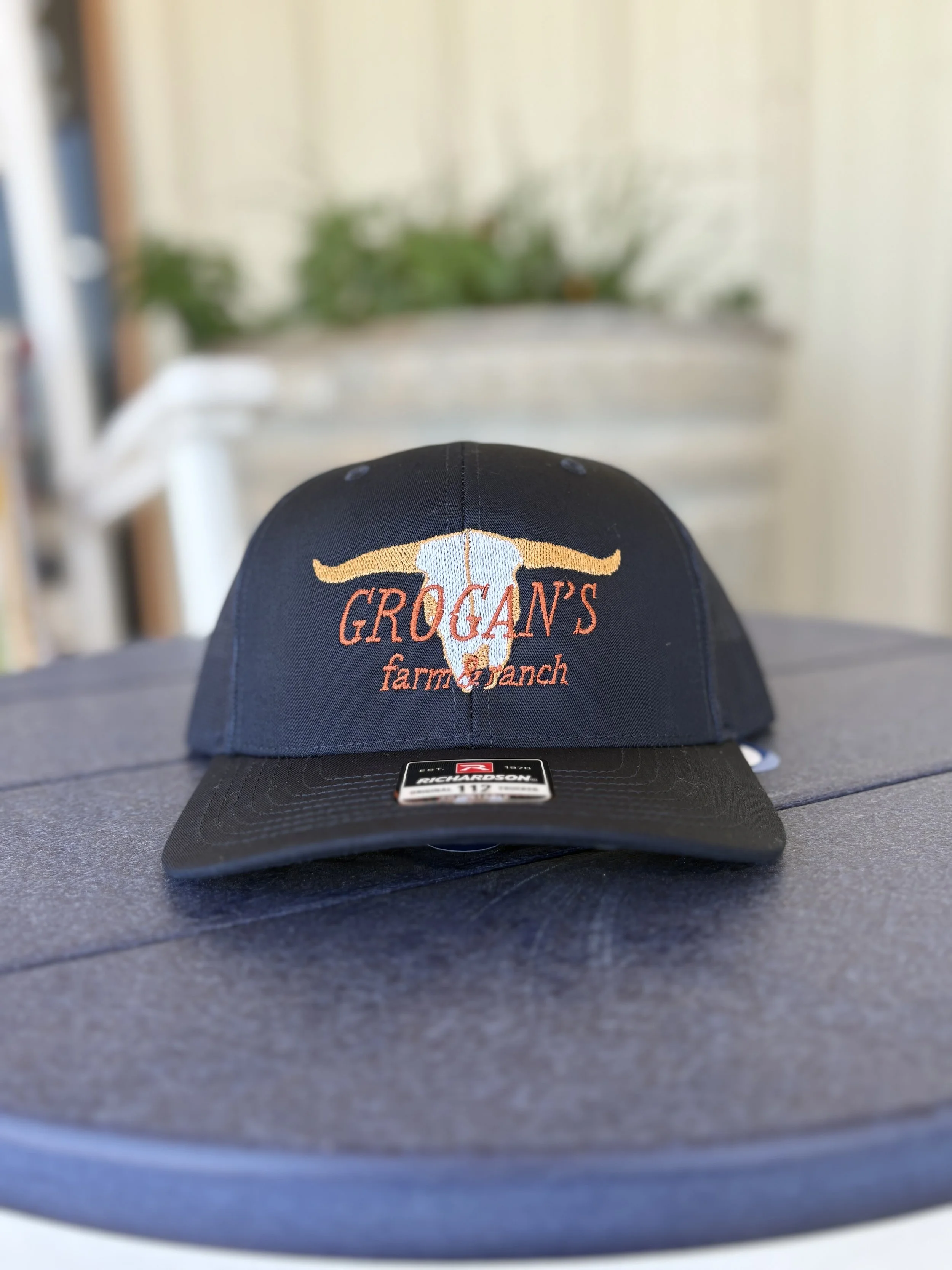 Grogan's R112 trucker Skull Hat