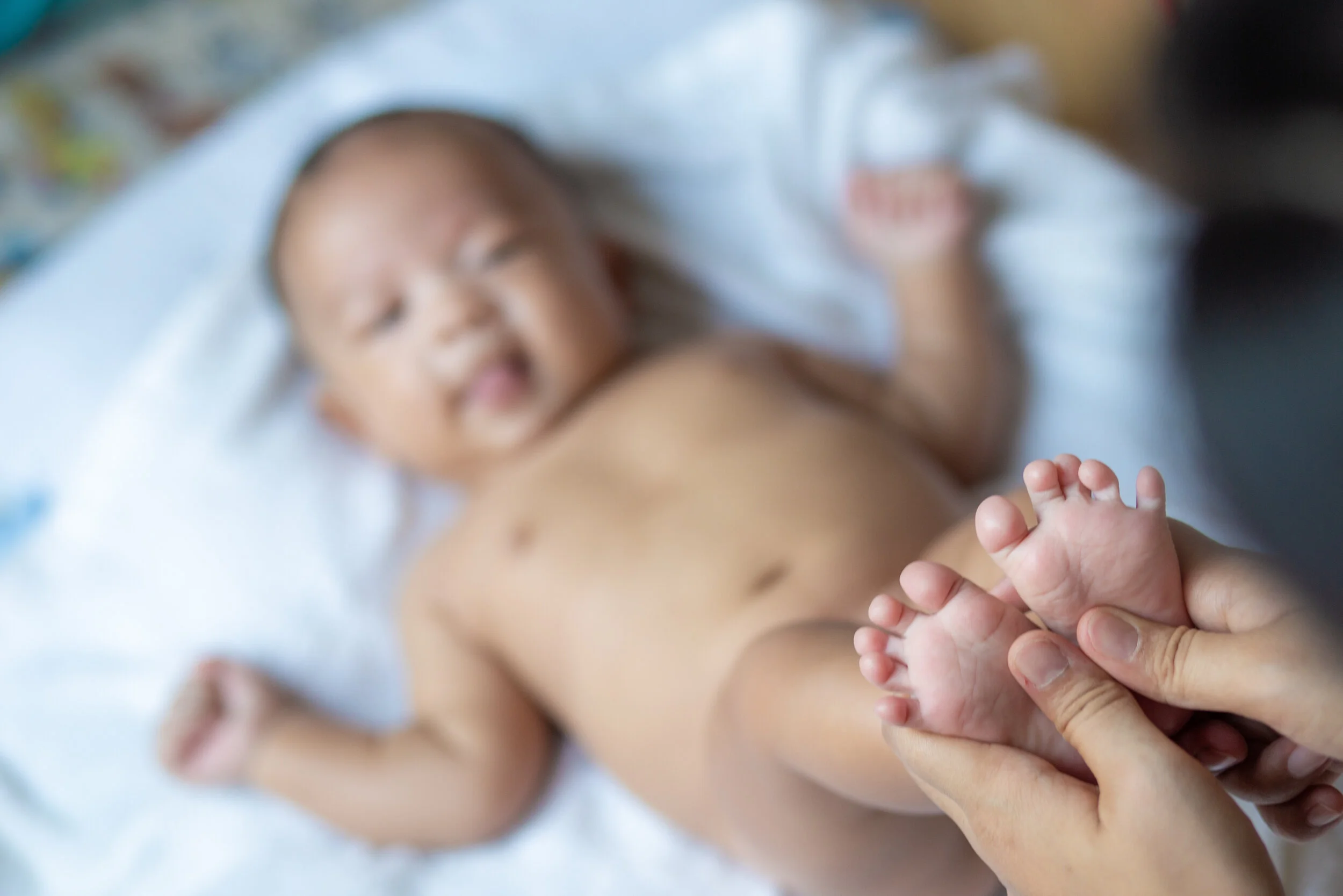 baby massage.jpeg
