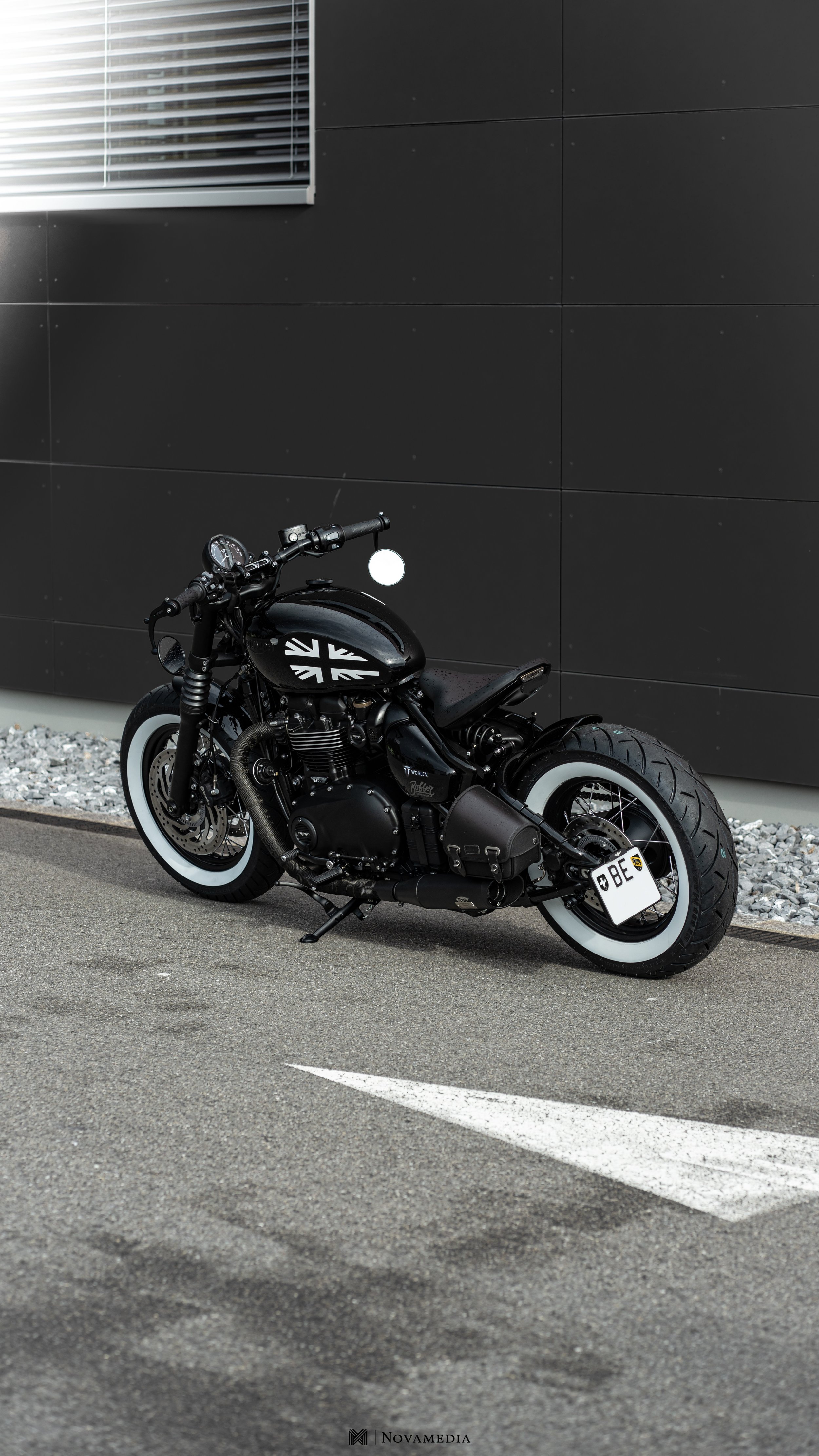 bobber s_w-10.jpg