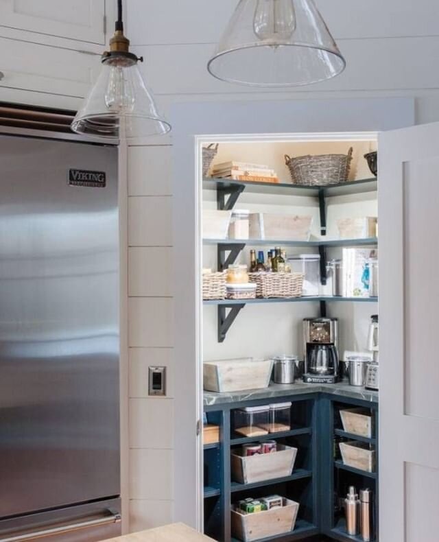 Wow, what a pantry! We love how compartmentalized + organized this space is!⁠
.⁠
.⁠
.⁠
.⁠
⁠#luxuryhomes #haurysmith⁠⁠⁠
#architecture #design #kitchen #home #kitchengoals #builder #realestate #building ⁠⁠#constructionlife #luxuryhome #inspiration#desi