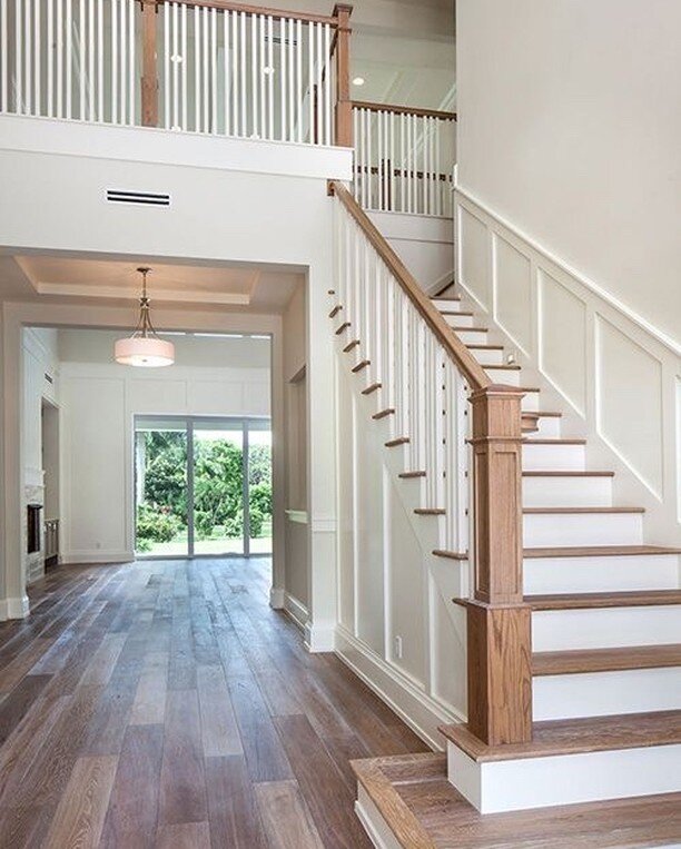 Loving this foyer design and open concept. 😍⁠
.⁠
.⁠
.⁠
.⁠
⁠#luxuryhomes #haurysmith⁠⁠⁠
#architecture #design #kitchen #home #kitchengoals #builder #realestate #building ⁠⁠#constructionlife #luxuryhome #inspiration#designer #homebuilder #nashvillecon