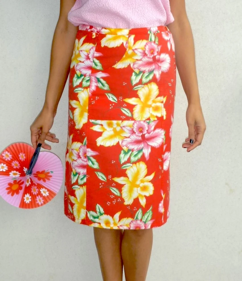 #22SS TROPICAL PRINT SKIRT CLOSE UP .JPG