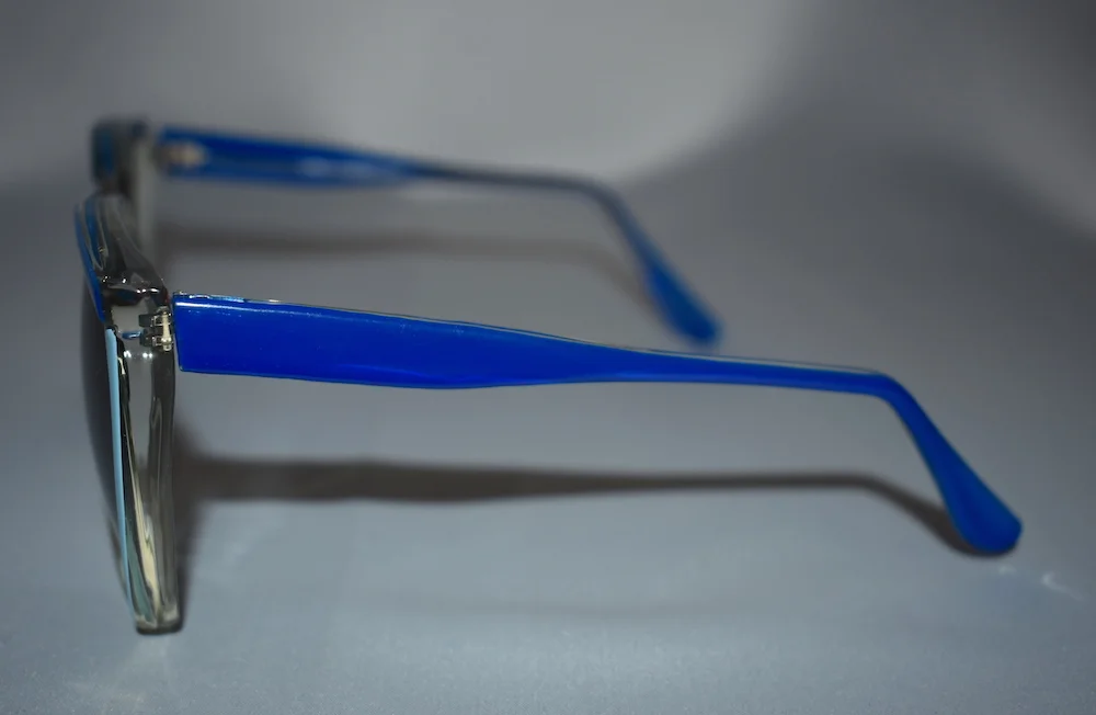 #13A LINDA FARROW VINTAGE SUNGLASSES  SIDE1