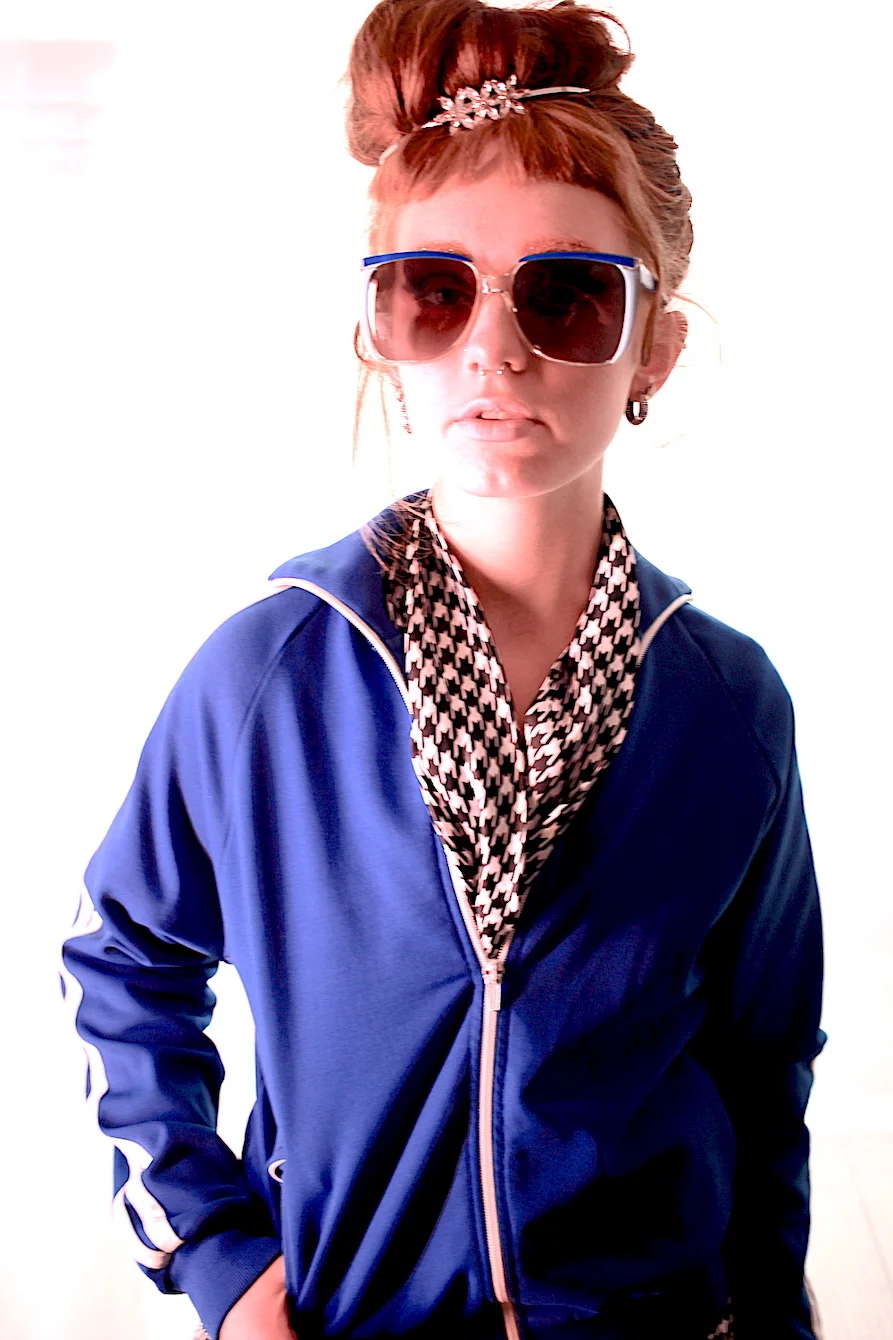 #5T BLUE TRACK TOP FRONT