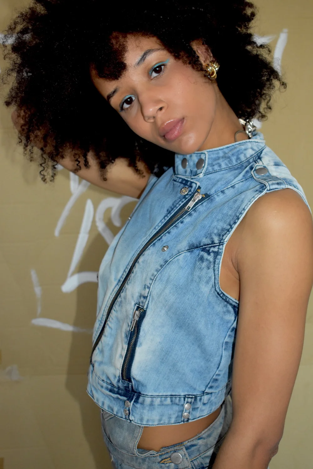 #3ih SLEEVELESS DENIM BIKER STYLE STONEWASH JACKET side