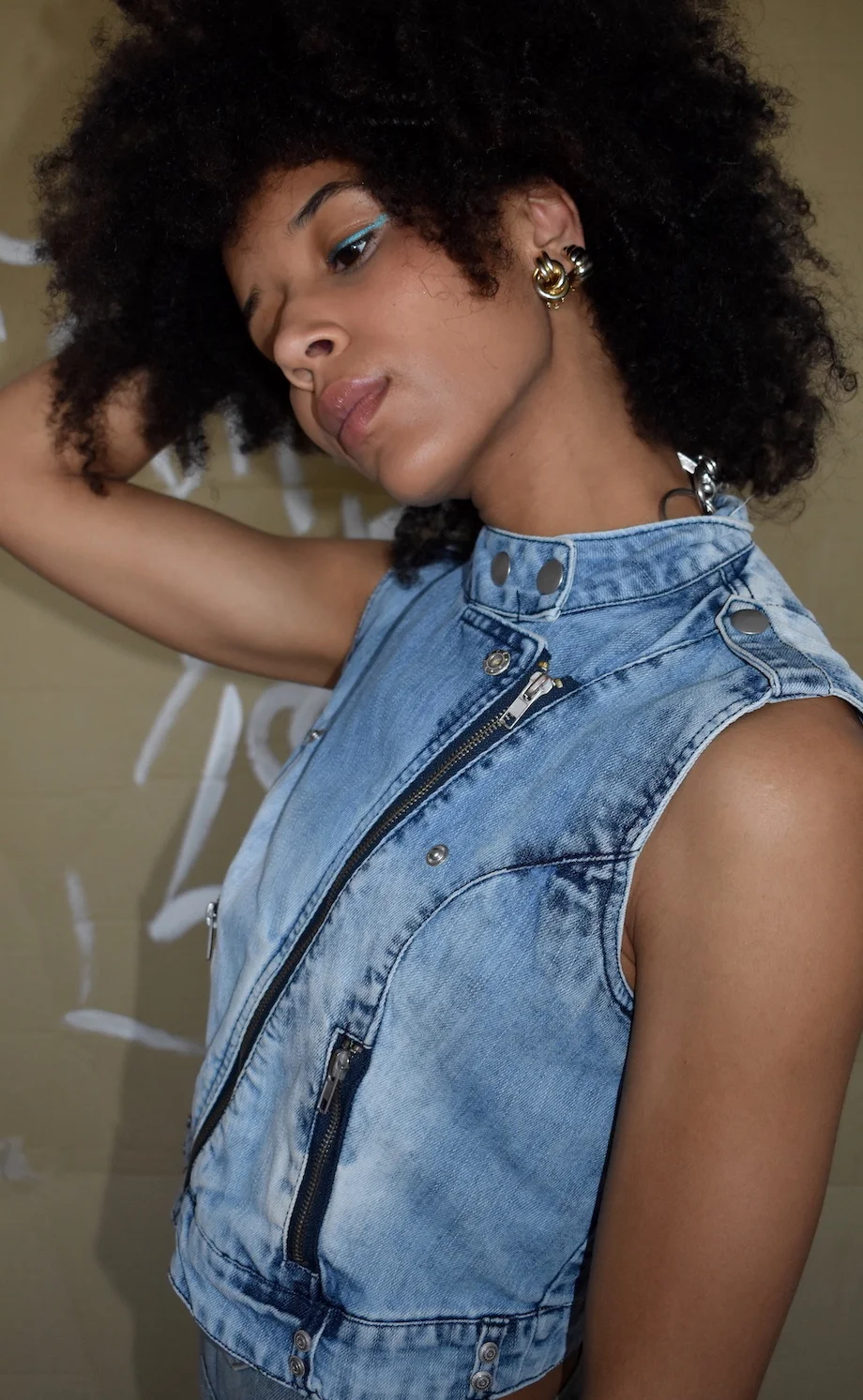 #3ih  "Polly wants a cracker” SLEEVELESS DENIM BIKER STYLE STONEWASH JACKET 8