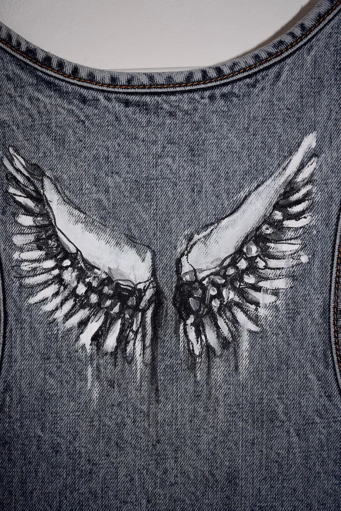 #4IH MARIOS STONEWASH DENIM VEST  CLOSE UP WINGS BACK.JPG