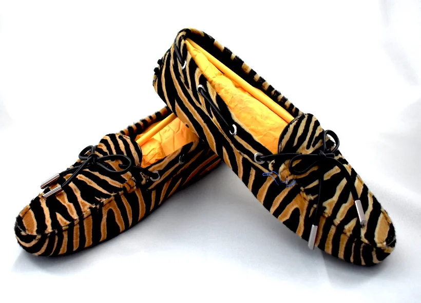 #2A TODS TIGER PRINT LOAFERS9