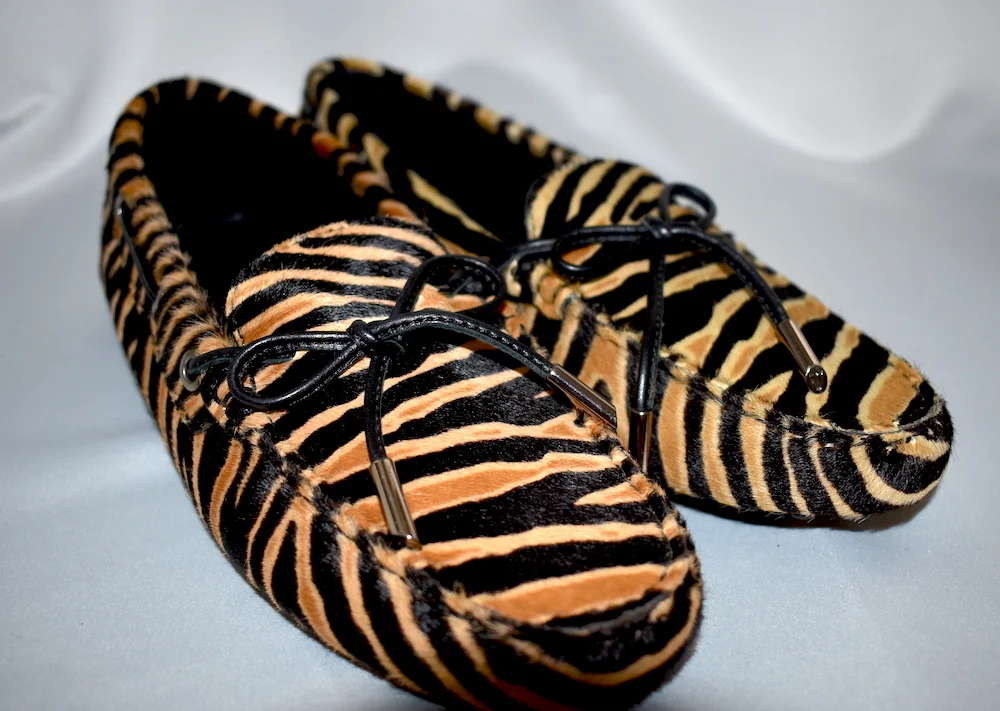 #2A TODS TIGER PRINT LOAFERS7